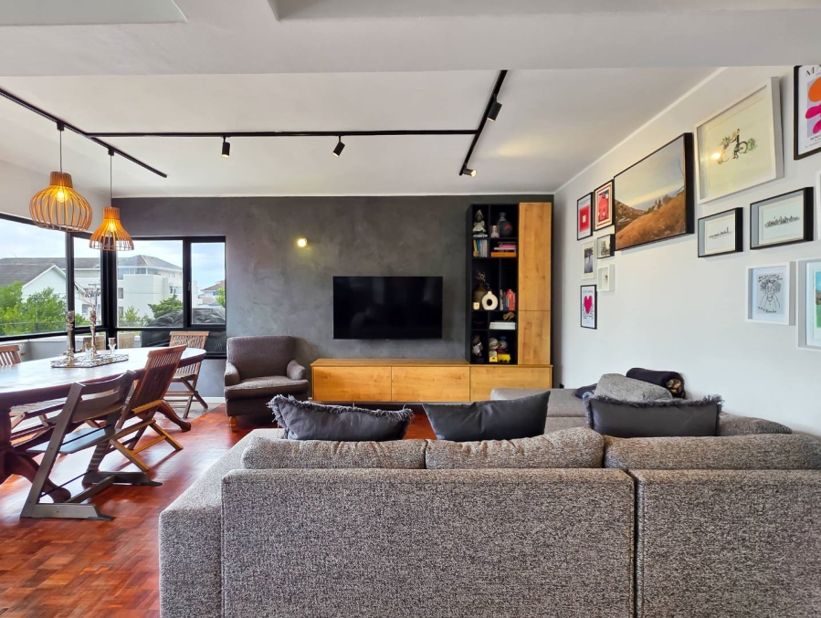 To Let 2 Bedroom Property for Rent in Sea Point Western Cape